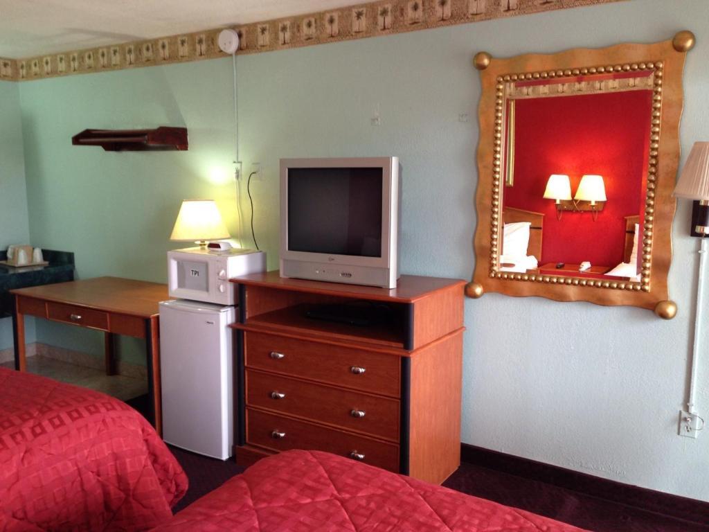 Motor Inn Clewiston Oda fotoğraf